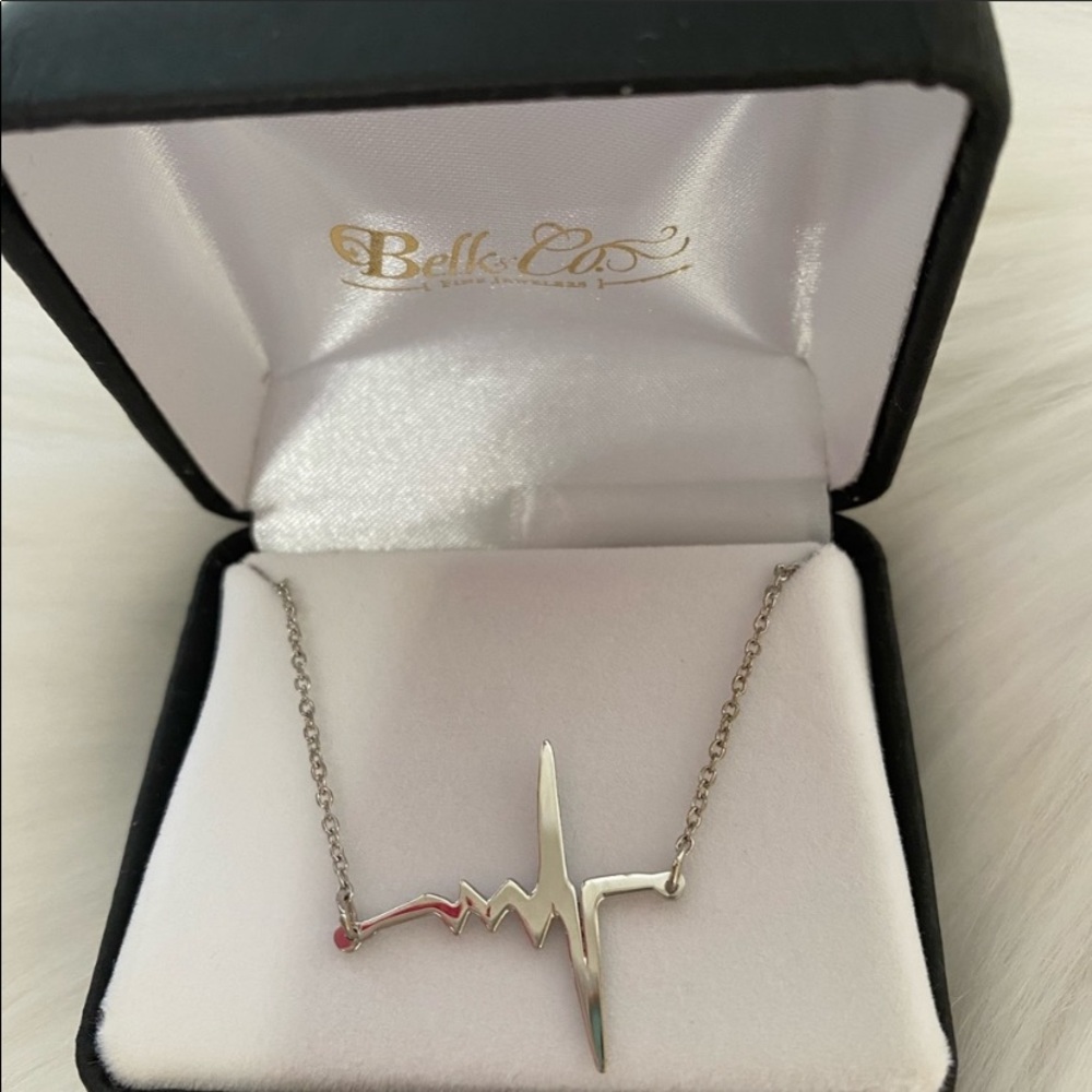 ❤️Sterling silver Heartbeat necklace❤️